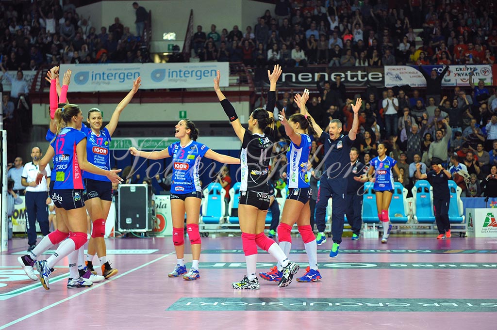 Igor NO-Yamamay (34)